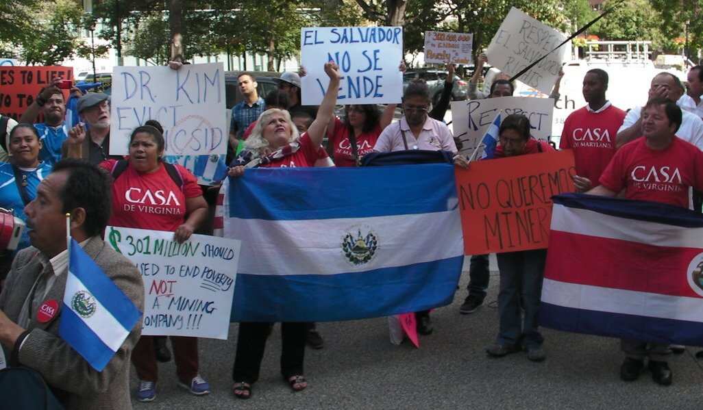 Thousands march in El Salvador demanding better environmental policies