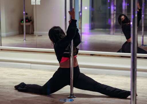 Pole dance