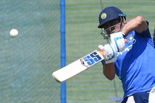 Dhoni