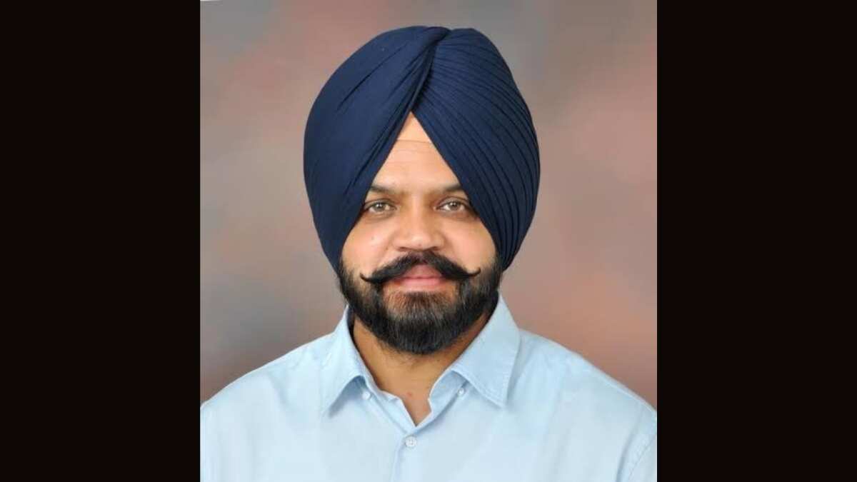 SAD MLA Manpreet Singh Ayali boycotts presidential poll