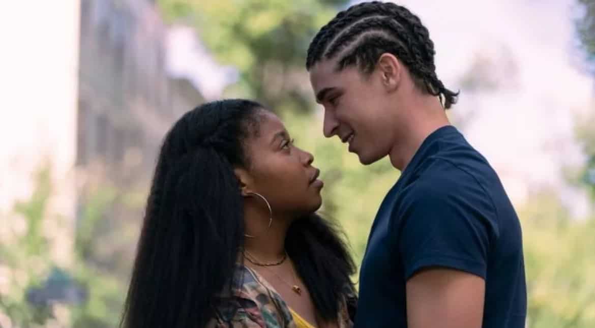 Dominique Fisher is a comedian who jokes about rappers in 'Modern Love 2'