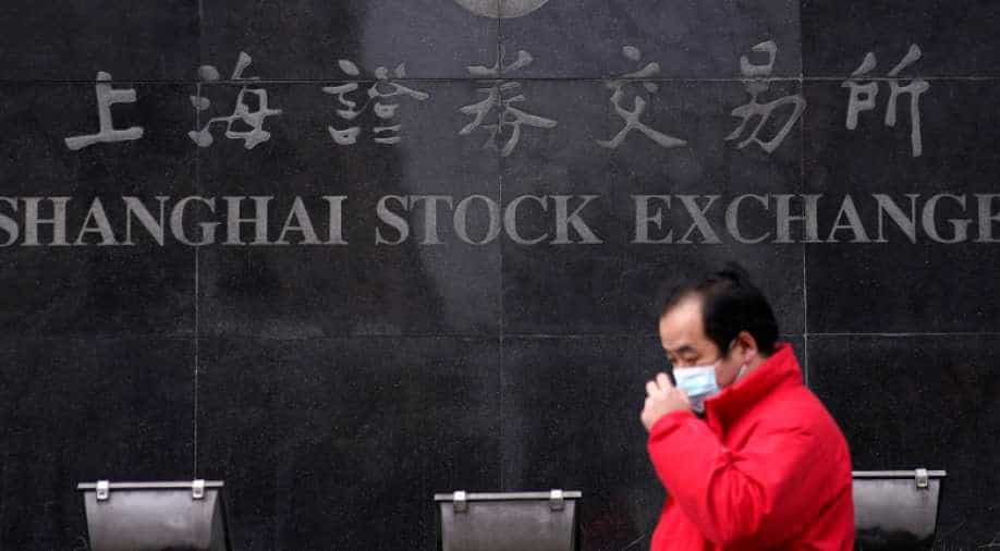 Coronavirus sparks biggest Chinese stock crash since 2015