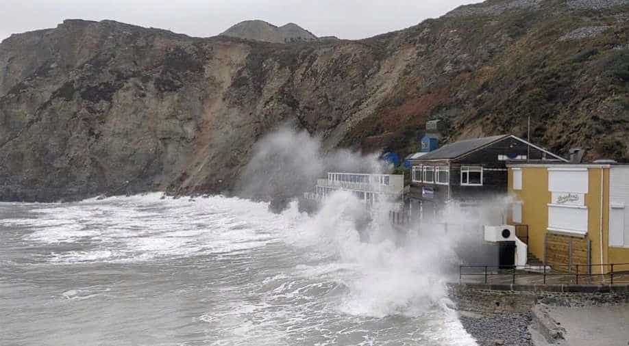 Storm Dennis: Met Office issues red warning for south Wales Storm Dennis: Met Office issues red warning for south Wales