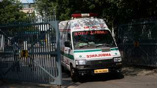 University professor dies waiting for ambulance for over six hours