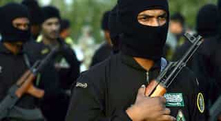 Saudi Arabia says arrests Islamic State suspects plotting attacks