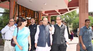 Defaulters stifling business growth: Indian finance minister warns tougher debt recovery laws