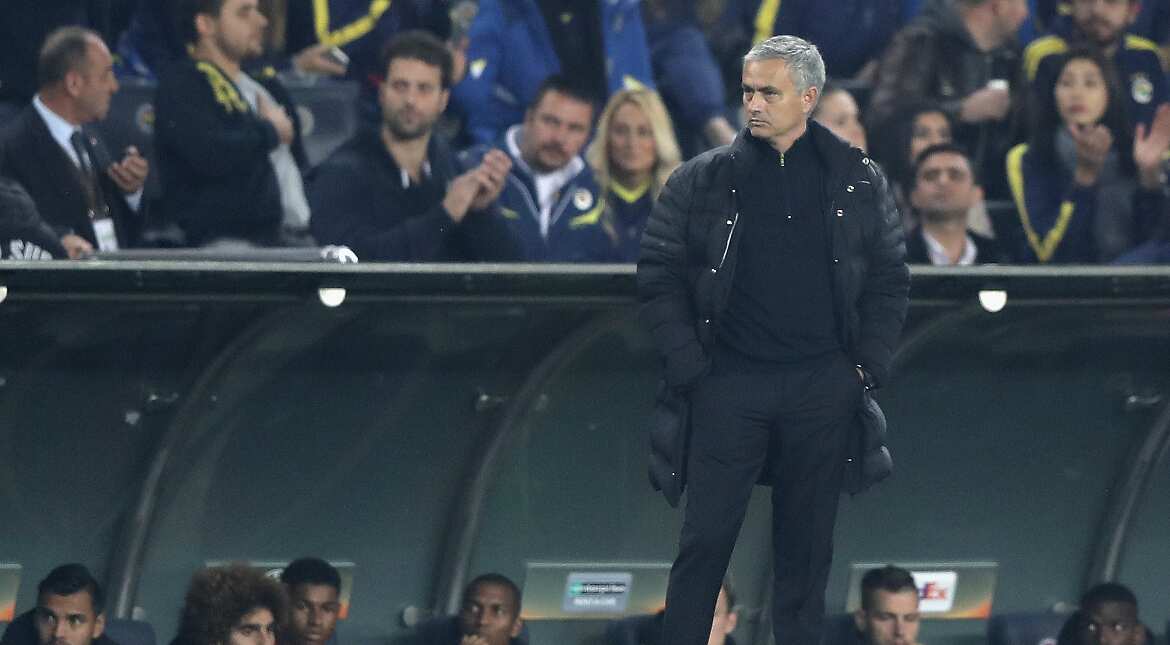 Football: Mourinho hits out at United 'problem players' Football: Mourinho hits out at United 'problem players'