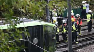 London tram derailment: 5 killed, more than 50 injured