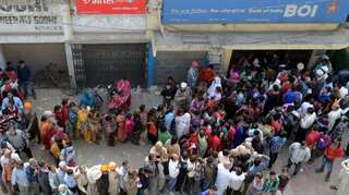 Indian banks to use indelible ink to ensure people change cash only once