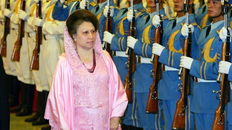 Bangladesh: Arrest warrant against former PM Khaleda Zia for celebrating birthday on August 15
