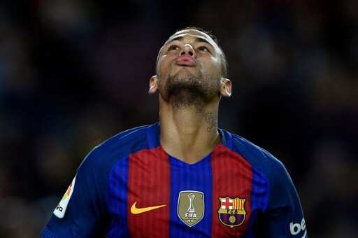 Barcelona fire blank against nine-man Malaga