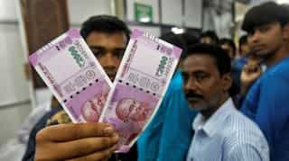 Demonetisation: Government extends exemptions on use of old Rs 500 note till December 15