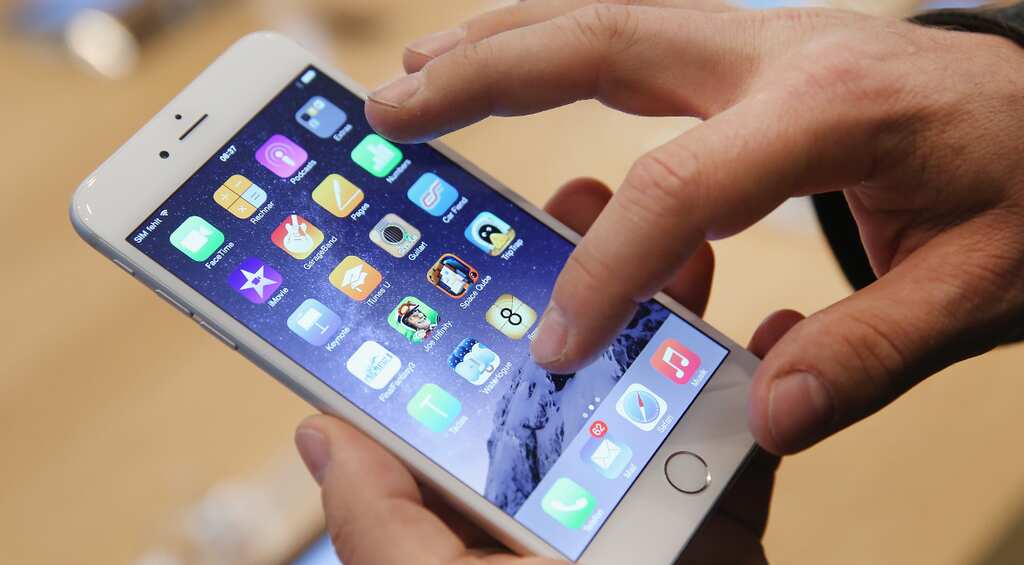 Apps try putting financial literacy at kids’ fingertips