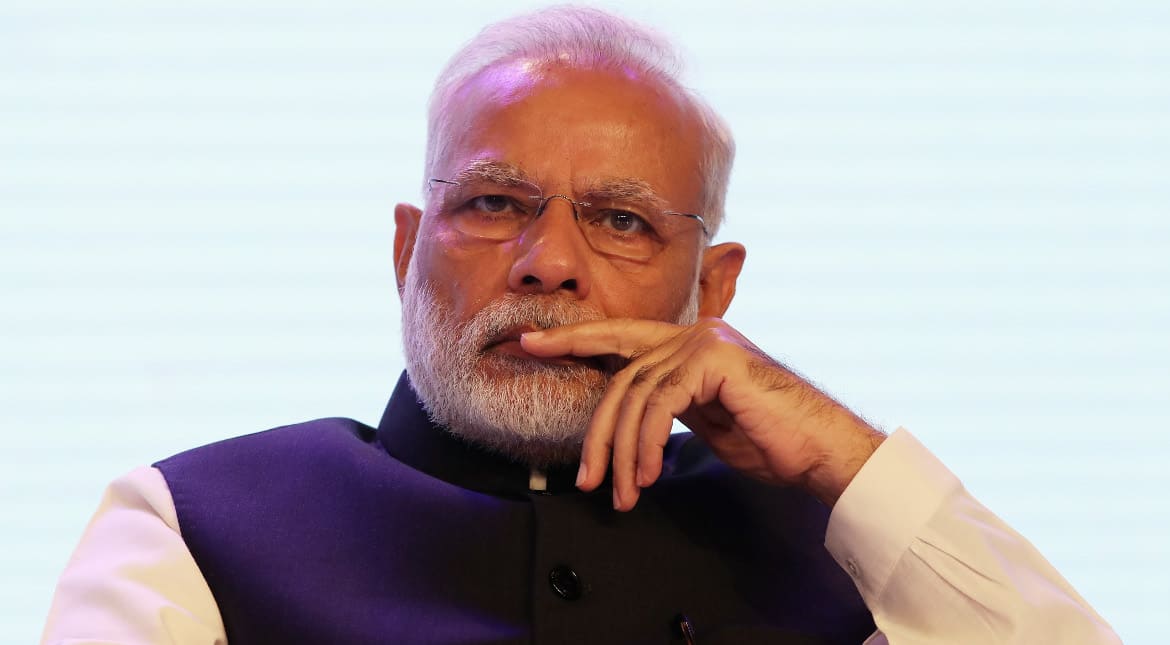 Reliance Jio, Paytm apologise for using PM Narendra Modi's photo in ads Reliance Jio, Paytm apologise for using PM Narendra Modi's photo in ads