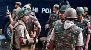 Demonetisation: Police detain scores of NSUI activists in Indian capital