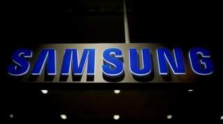 Samsung considers splitting into two