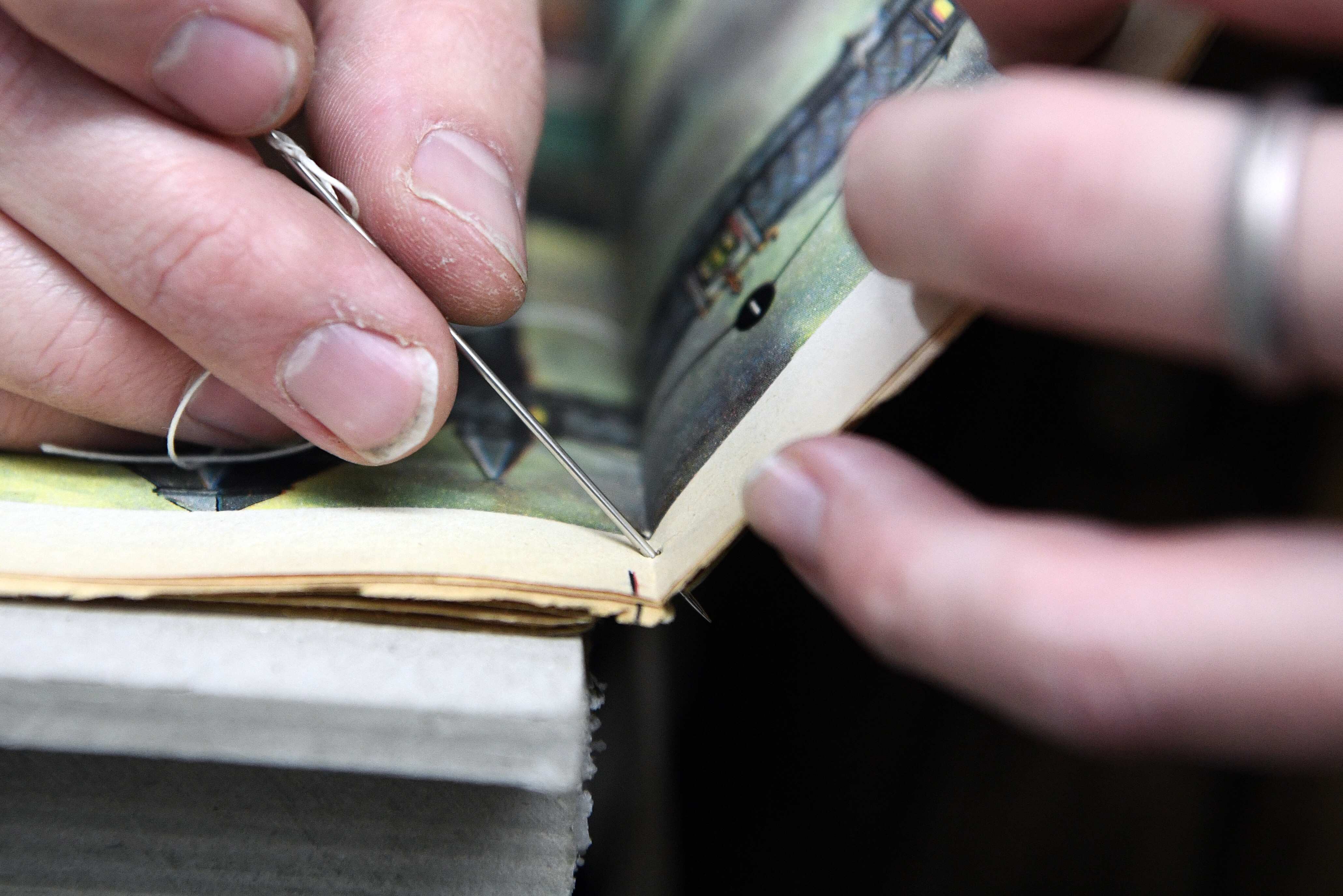 Document binding services image