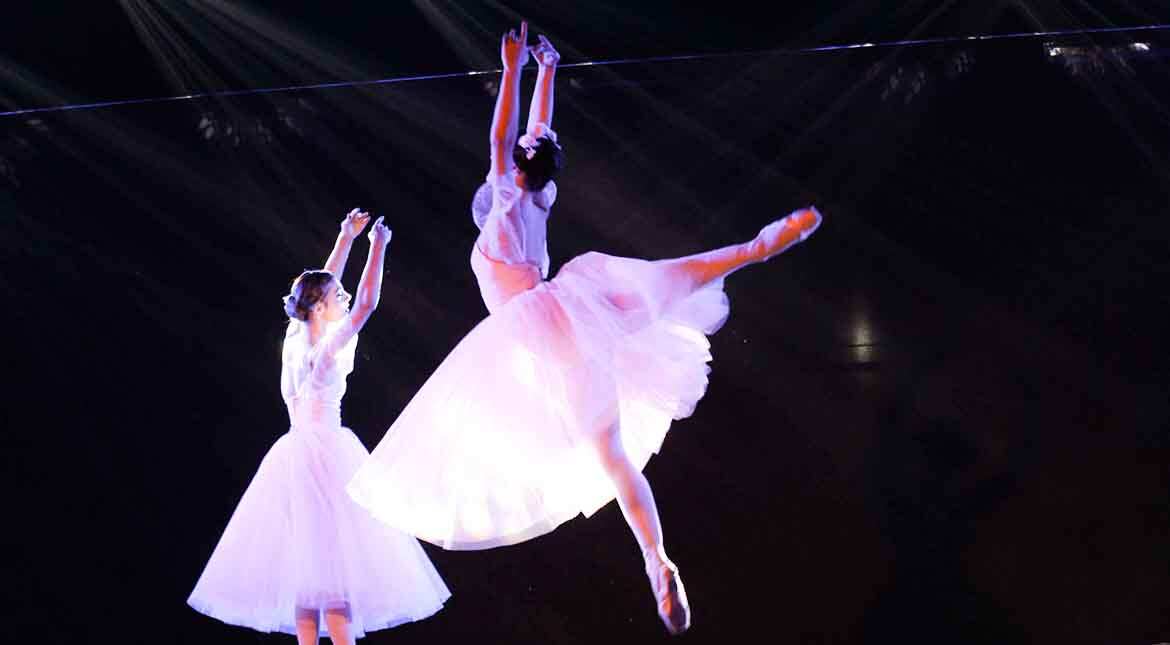 Ballet Productions Group of Russia at the closing ceremony of the 10th Delhi International Arts Festival 2016.