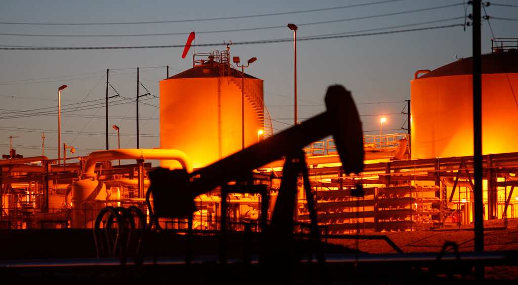 Oil prices rise over possible postponement of tariffs on Mexico, OPEC cuts