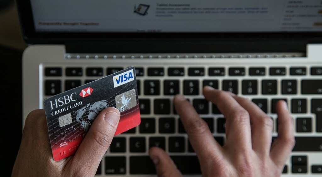 Demonetisation: Fuel, train tickets to be cheaper on digital payment