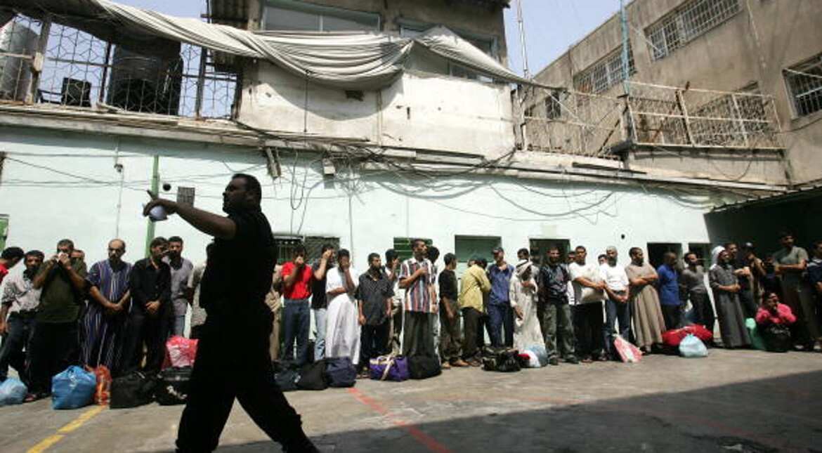 Silence, concern surround Gaza woman's death sentence Silence, concern surround Gaza woman's death sentence