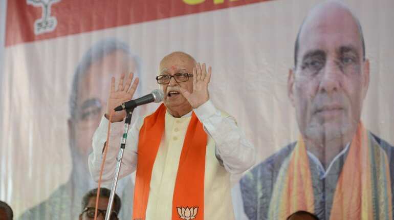 Demonetisation: Veteran leader Advani pushed to brink over Punch & Judy politics