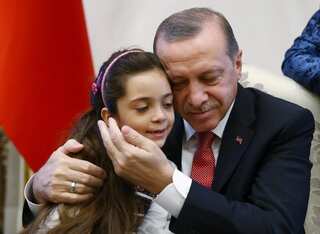 Seven-year-old Syrian blogger meets Turkey's Erdogan