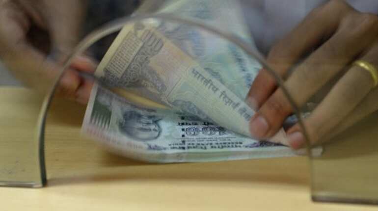 Demonetisation: Restrictions on cash withdrawal likely to last longer, says State Bank of India chief
