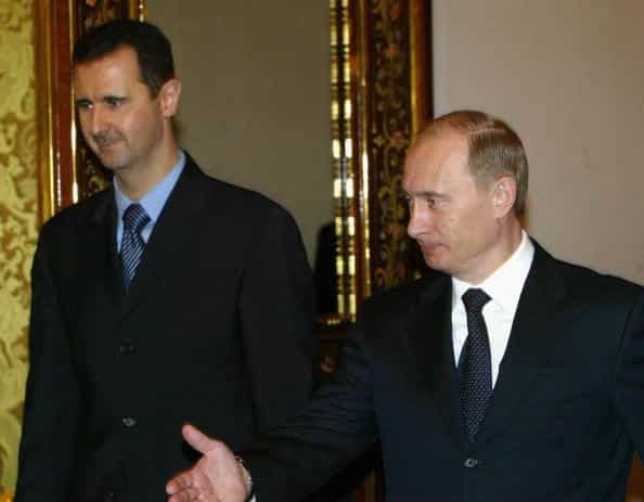 Putin calls Syria's Assad to congratulate on Aleppo success Putin calls Syria's Assad to congratulate on Aleppo success