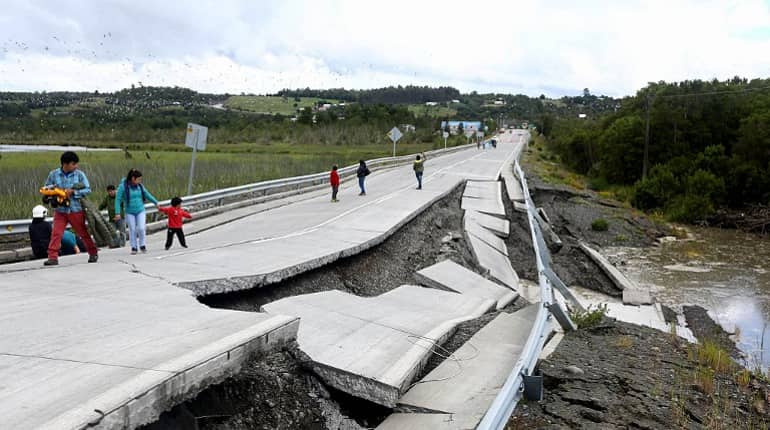 Chile earthquake: Tsunami alert lifted Chile earthquake: Tsunami alert lifted