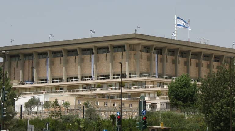 Israel ministers approves bill to remove online 'incitement'