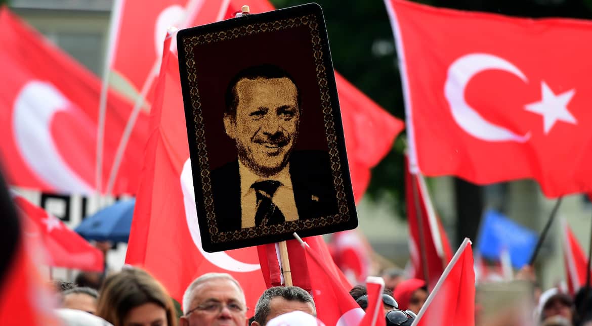 Turkish man arrested for 'insulting' Erdogan Turkish man arrested for 'insulting' Erdogan