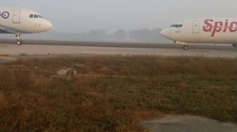 Indigo, SpiceJet planes end up face-to-face at Delhi airport Indigo, SpiceJet planes end up face-to-face at Delhi airport
