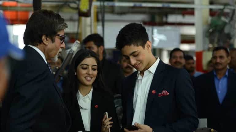 Amitabh Bachchan's Delhi visit: Filming in a factory, golden moments with grandchildren