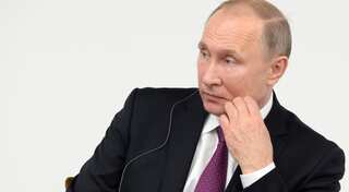 Russia's Putin rules out expelling US diplomats