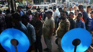 SBI research says cash crunch superficial citing fall in cash withdrawals