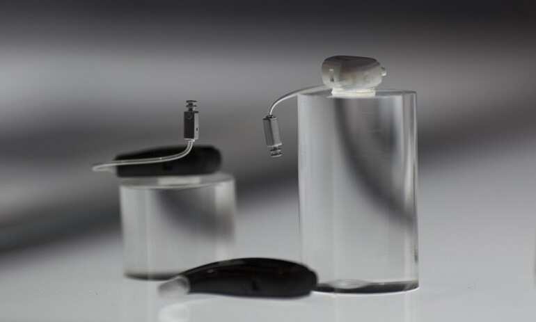 The Resound ENZ02 super power Smart Hearing Aid is shown.