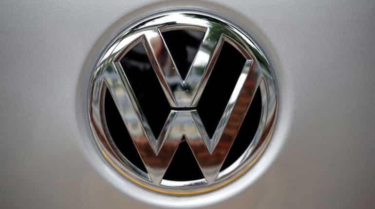 Volkswagen reaches $4.3 billion US settlement, agrees to sweeping reforms Volkswagen reaches $4.3 billion US settlement, agrees to sweeping reforms