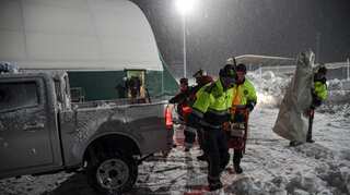 Italy earthquake: Several feared dead after avalanche strikes hotel