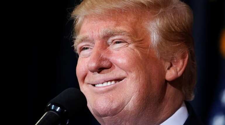 Trump to sign executive orders on key campaign promises, say aides
