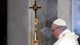 Pope warns against populism, 'saviours' like Hitler