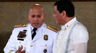 Philippines: Duterte stands by his police chief amid resignation calls