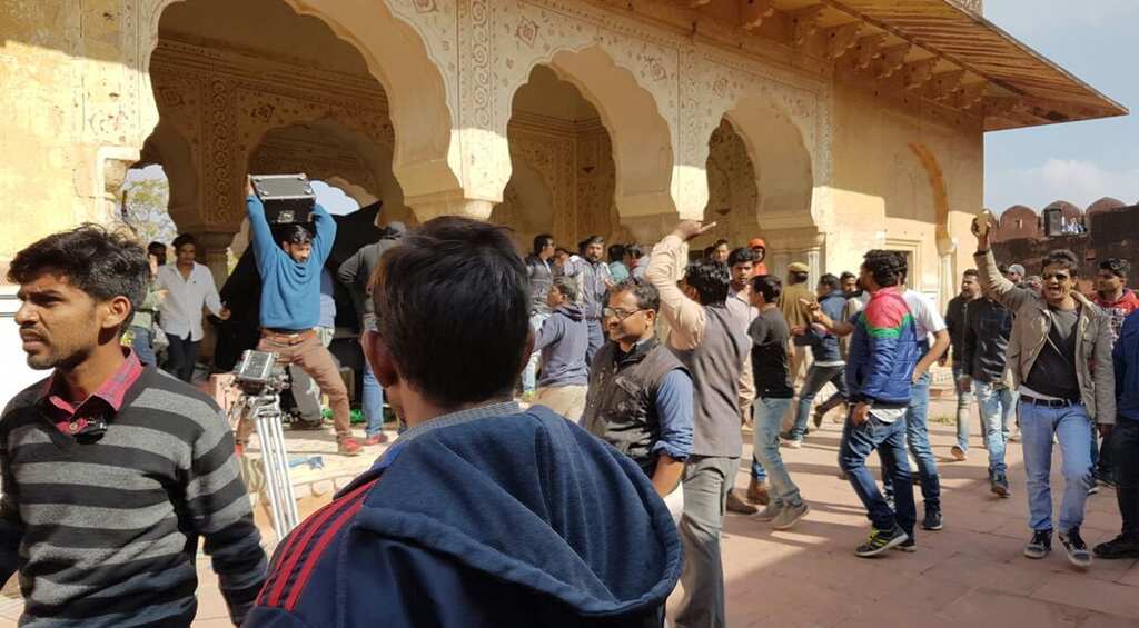 Director Sanjay Leela Bhansali attacked by fringe group while shooting historical film