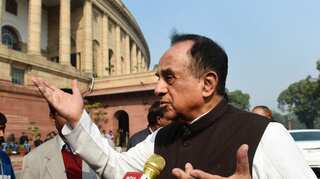 It'd be awkward if Sasikala becomes Tamil Nadu CM: Swamy
