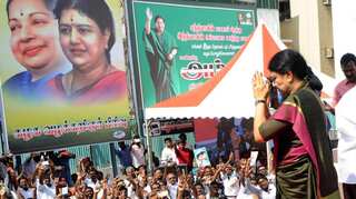 Sasikala as Tamil Nadu CM: DMK slams AIADMK for lack of transparency