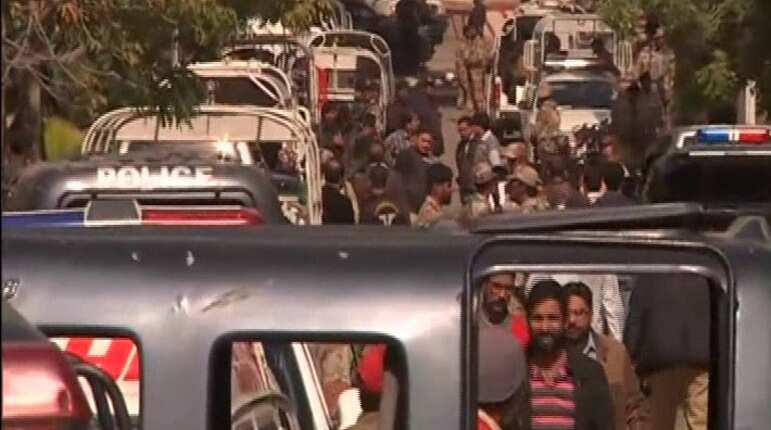 Afghan diplomat shot in Pakistan