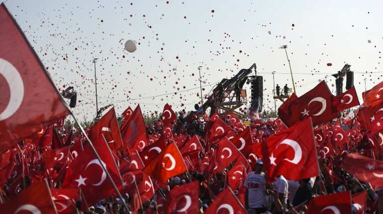 Turkey purges  4,400 more civil servants, including teachers and police