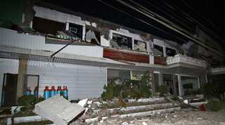 At least 4 killed after 6.5 magnitude earthquake rocks Philippines