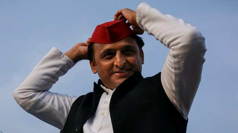 India: Akhilesh attacked after woman who accused SP MLA of gang rape is found dead