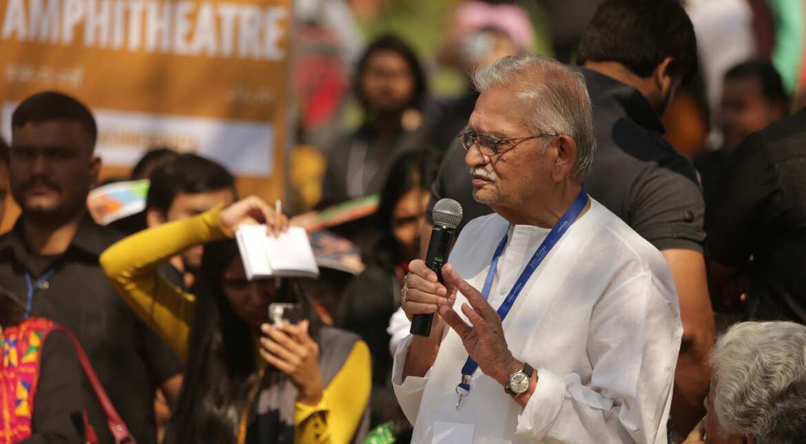 Gulzar speaking to an enthusiastic audience at the festival